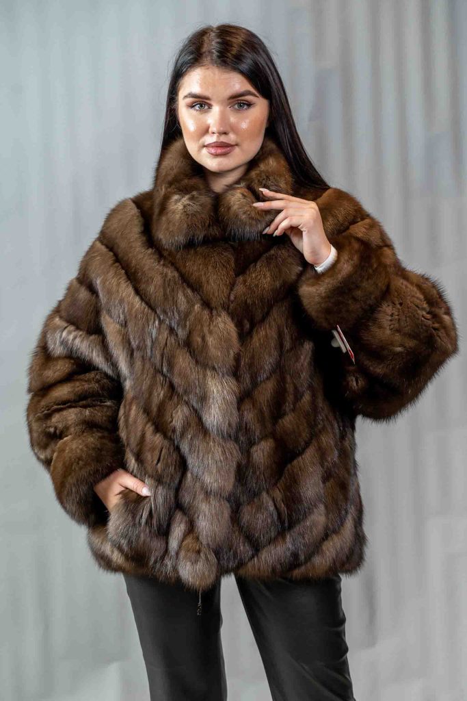 короткая шуба из соболя